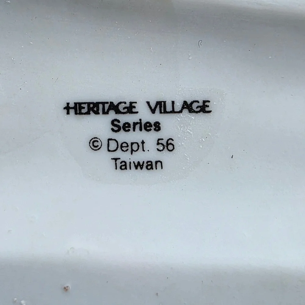 Dept 56 Kings Road‎ Cab Heritage Village Collection Dickens 5581-6 1989 D1